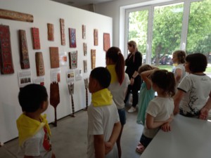 Воспитанники летнего досугового клуба "Весёлый дворик" посетили галерею "Солнцево"
