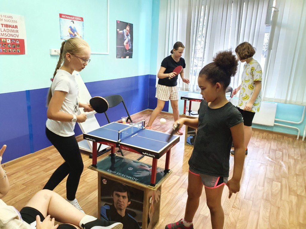 В филиале "Спортивно-досуговый центр "Радуга" прошел турнир по мини настольному теннису.
